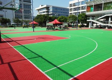 Porcellana Campo da pallacanestro all&#039;aperto portatile che pavimenta rendimento elevato dell&#039;installazione facile fabbrica